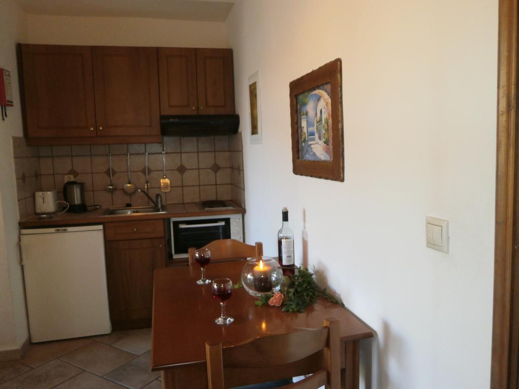 Eva Studios Kassiopi Chambre photo