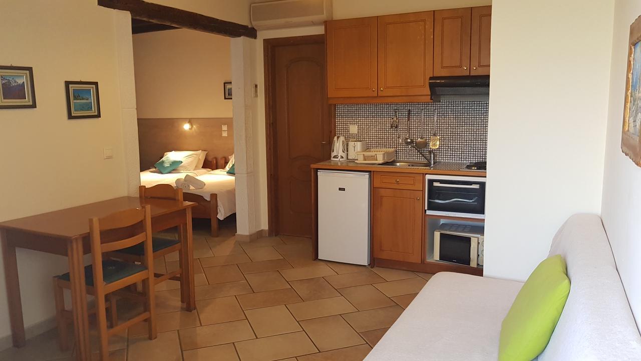 Eva Studios Kassiopi Extérieur photo
